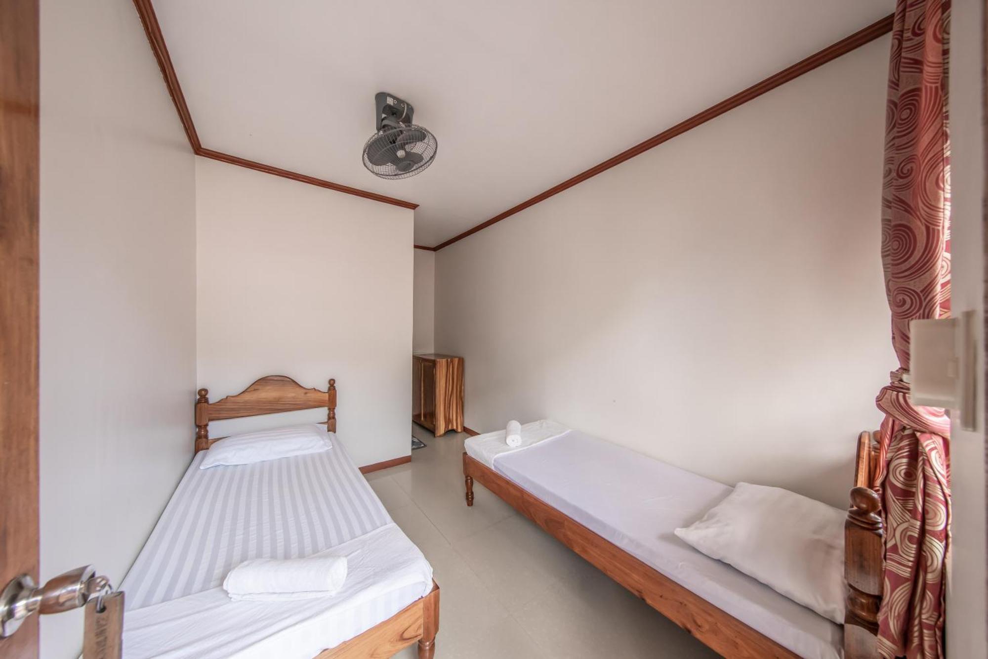 Zaniya'S Pension Langi-langiban Экстерьер фото